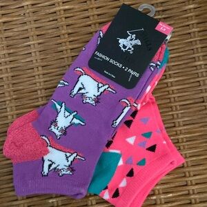 NEW Beverly Hills Polo Club 2 Pack Ankle Socks Cats & Triangles
